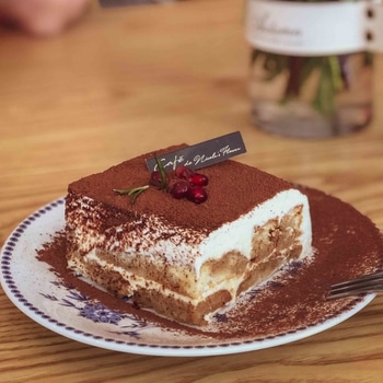 tiramisu cake