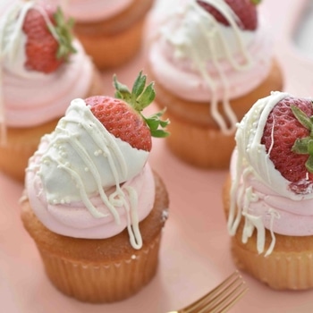 strawberry cupcake